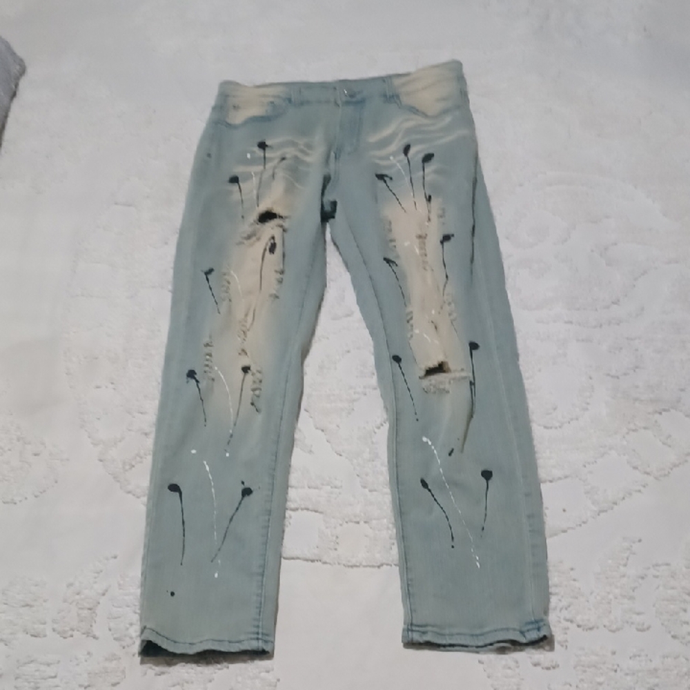ROMWE Artistic Distressed Blue Jeans